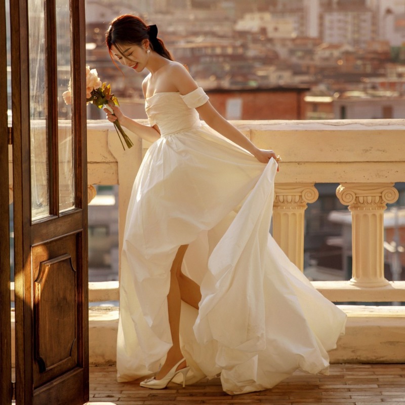 Een schouderloze, eenvoudige t - Photography Natural Lighting Basics recensie en prijs